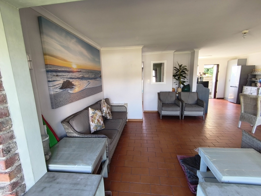 2 Bedroom Property for Sale in De Kelders Western Cape